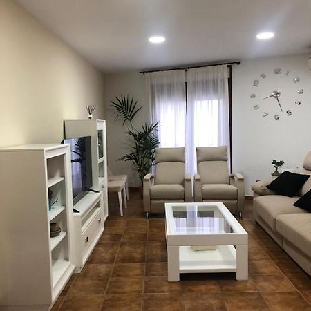 Piso Nuevo Plaza De La Constitucion Sta Cruz De La Zarza Apartman Santa Cruz de la Zarza Kültér fotó